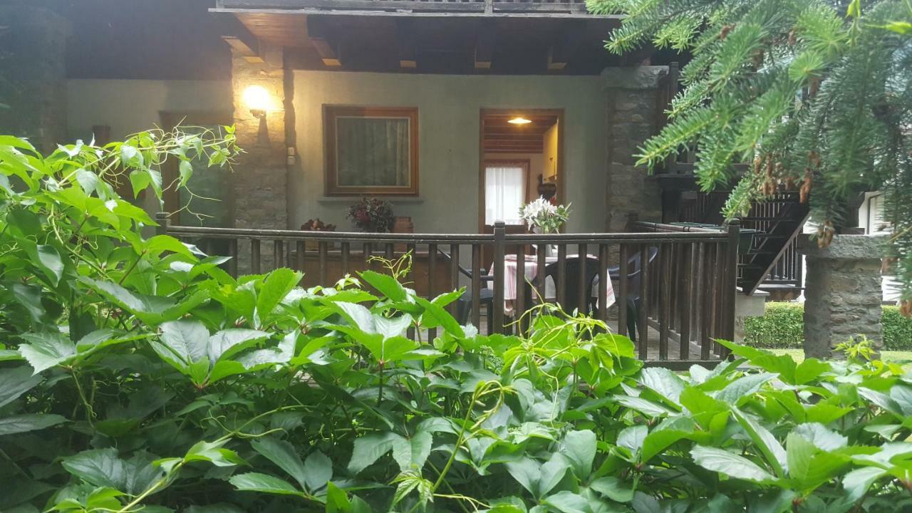 Chalet Blanc "Le Flocon" Courmayeur Kültér fotó